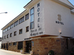 Hotel Tierra de Campos, cruce de caminos entre Palencia, Burgos, León y Santander
